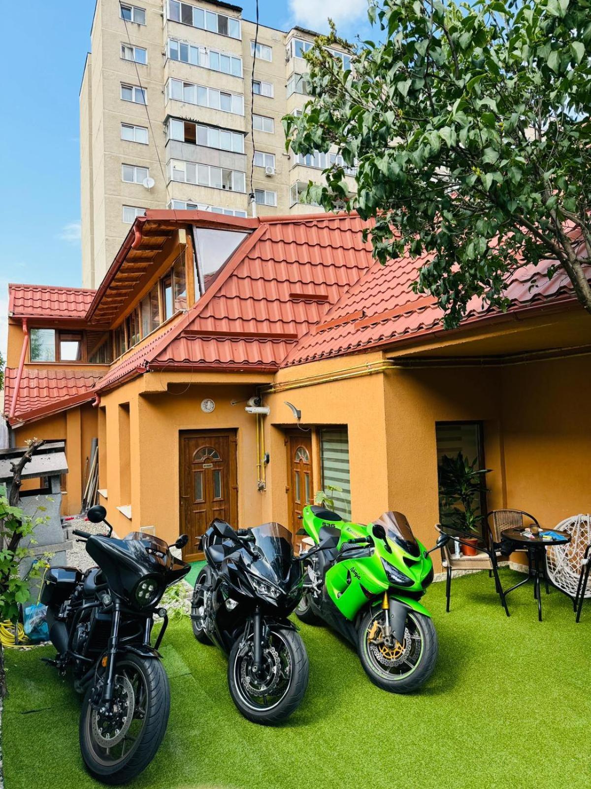 Casuta Din Brasov Hotel Exterior foto